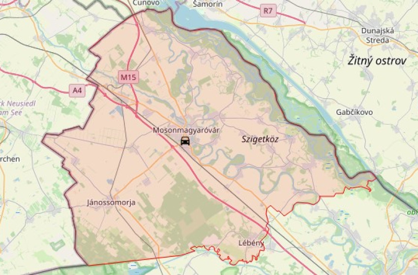 Kamion és személyautó karambolozott Mosonmagyaróváron